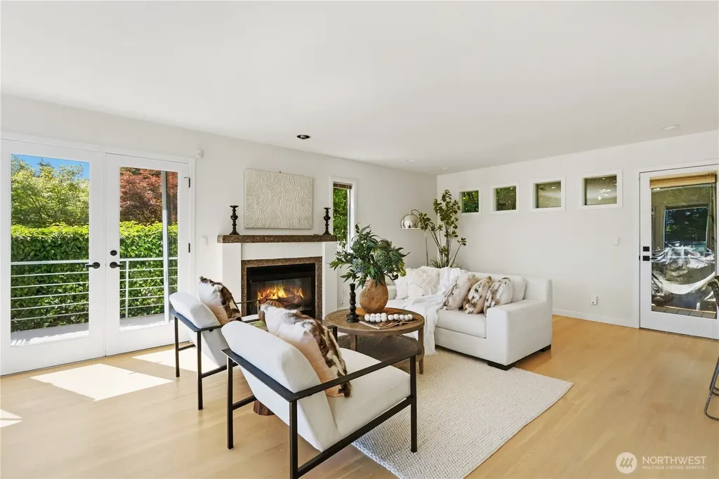 7432 E Mercer Way Mercer Island WA 98040