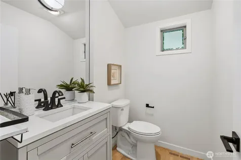 7432 E Mercer Way Mercer Island WA 98040