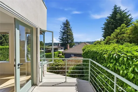 7432 E Mercer Way Mercer Island WA 98040