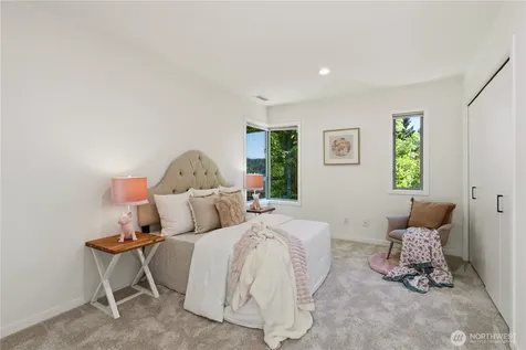 7432 E Mercer Way Mercer Island WA 98040