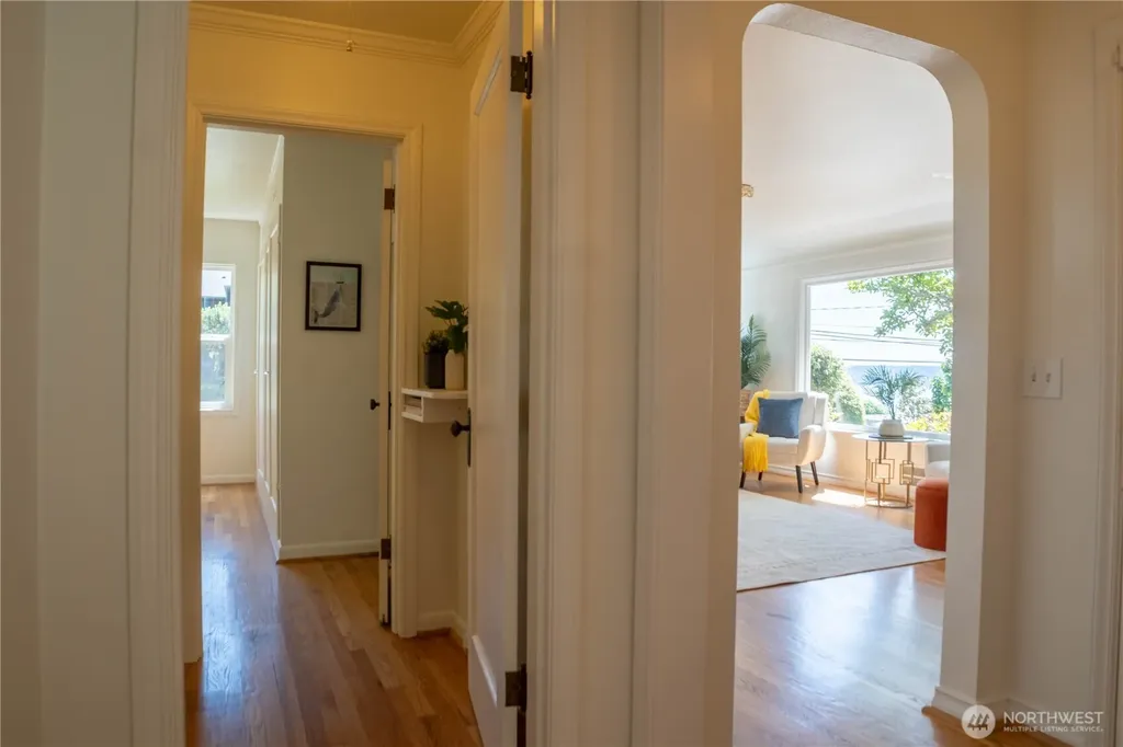 4432 SW 102nd Street Seattle WA 98146