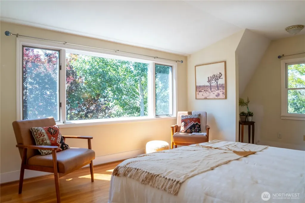 4432 SW 102nd Street Seattle WA 98146