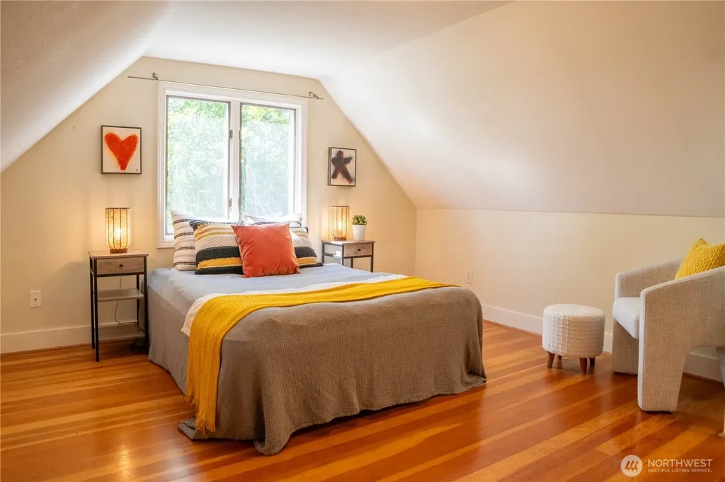 4432 SW 102nd Street Seattle WA 98146