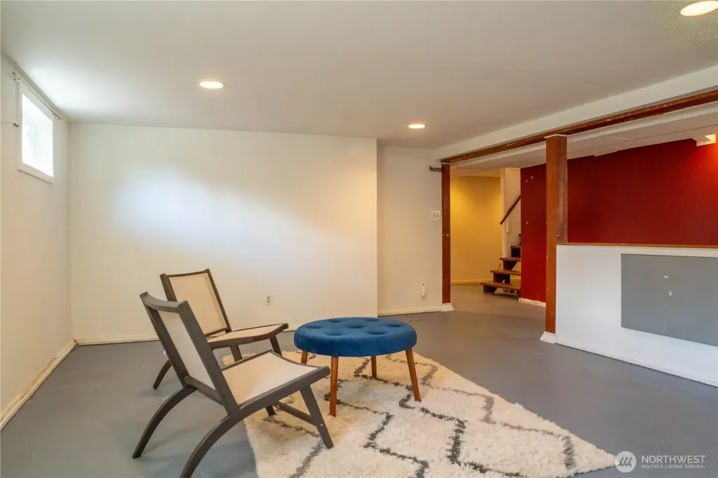 4432 SW 102nd Street Seattle WA 98146