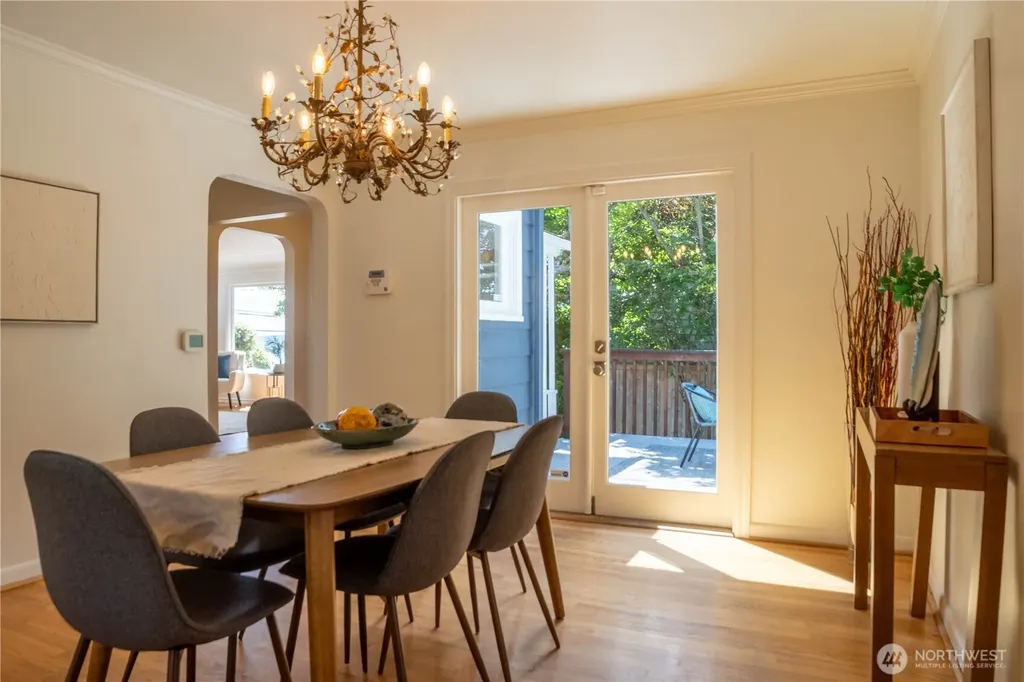 4432 SW 102nd Street Seattle WA 98146