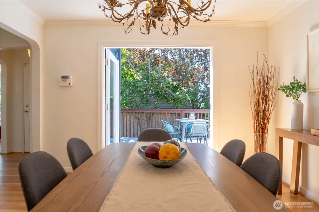 4432 SW 102nd Street Seattle WA 98146