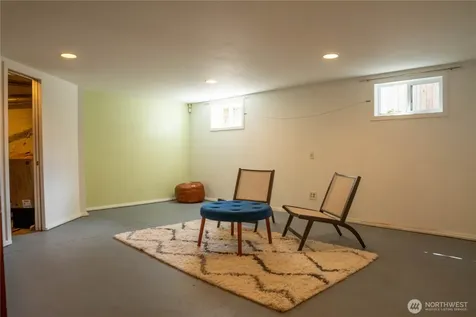 4432 SW 102nd Street Seattle WA 98146