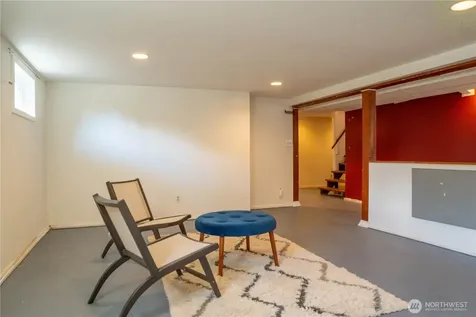 4432 SW 102nd Street Seattle WA 98146