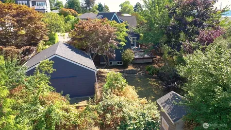 4432 SW 102nd Street Seattle WA 98146