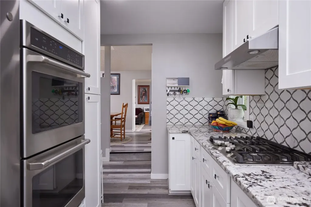 513 SE Highland Park Drive College Place WA 99324