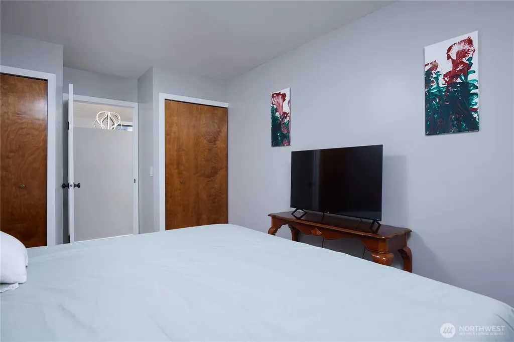 513 SE Highland Park Drive College Place WA 99324