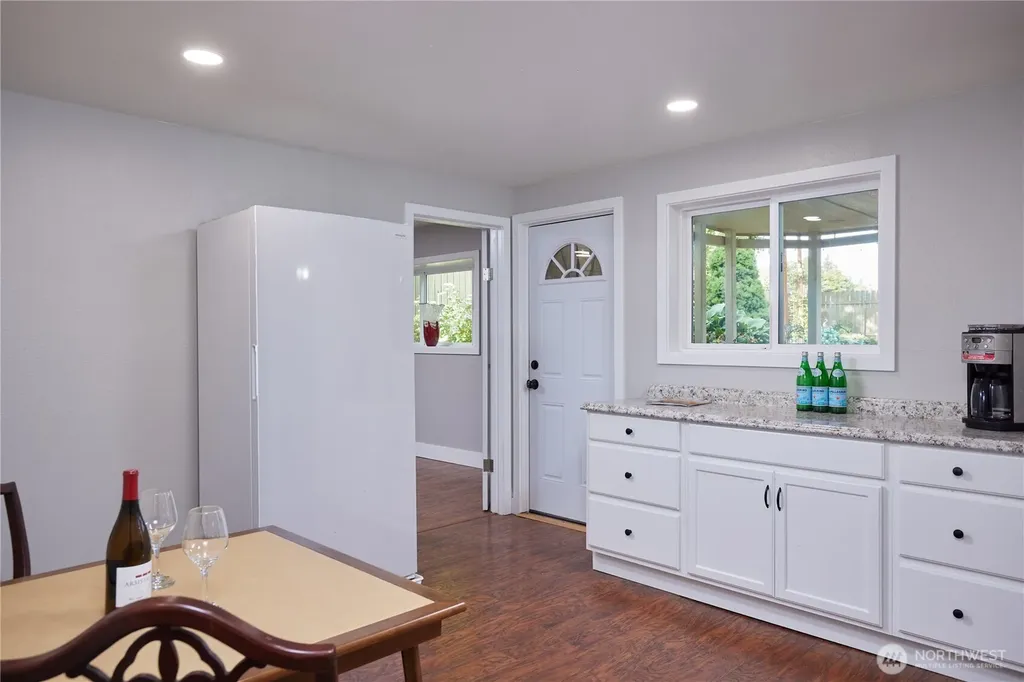 513 SE Highland Park Drive College Place WA 99324