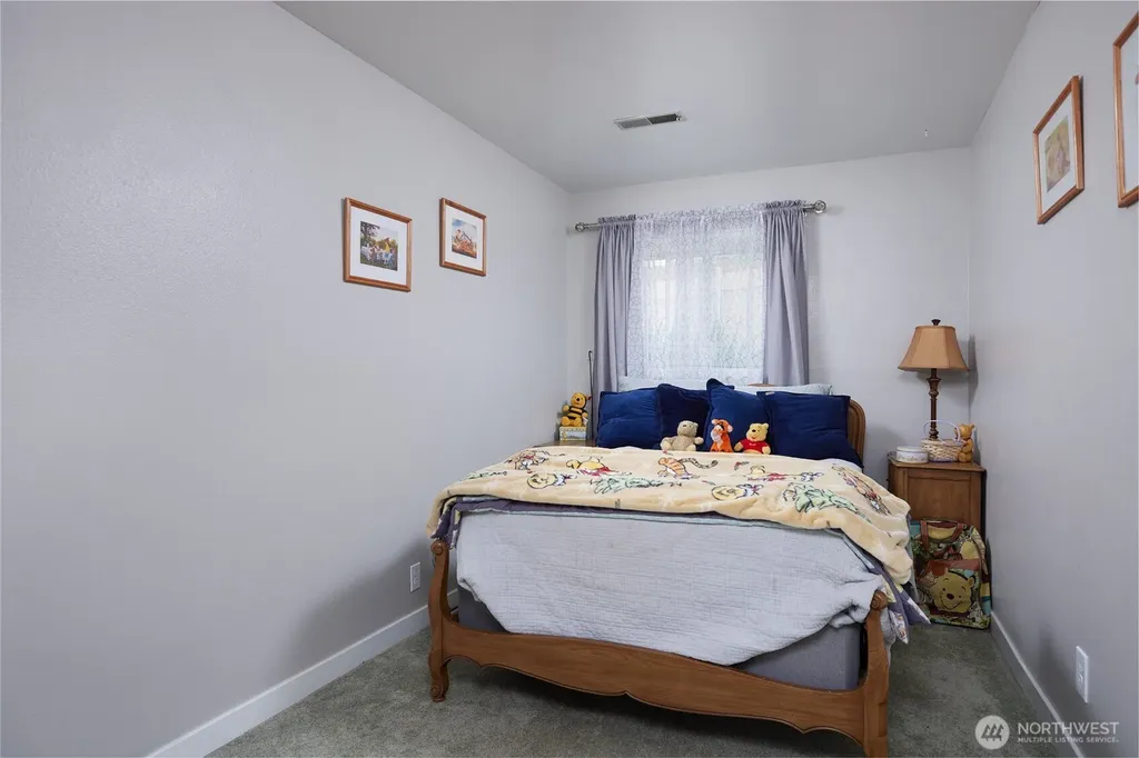 513 SE Highland Park Drive College Place WA 99324