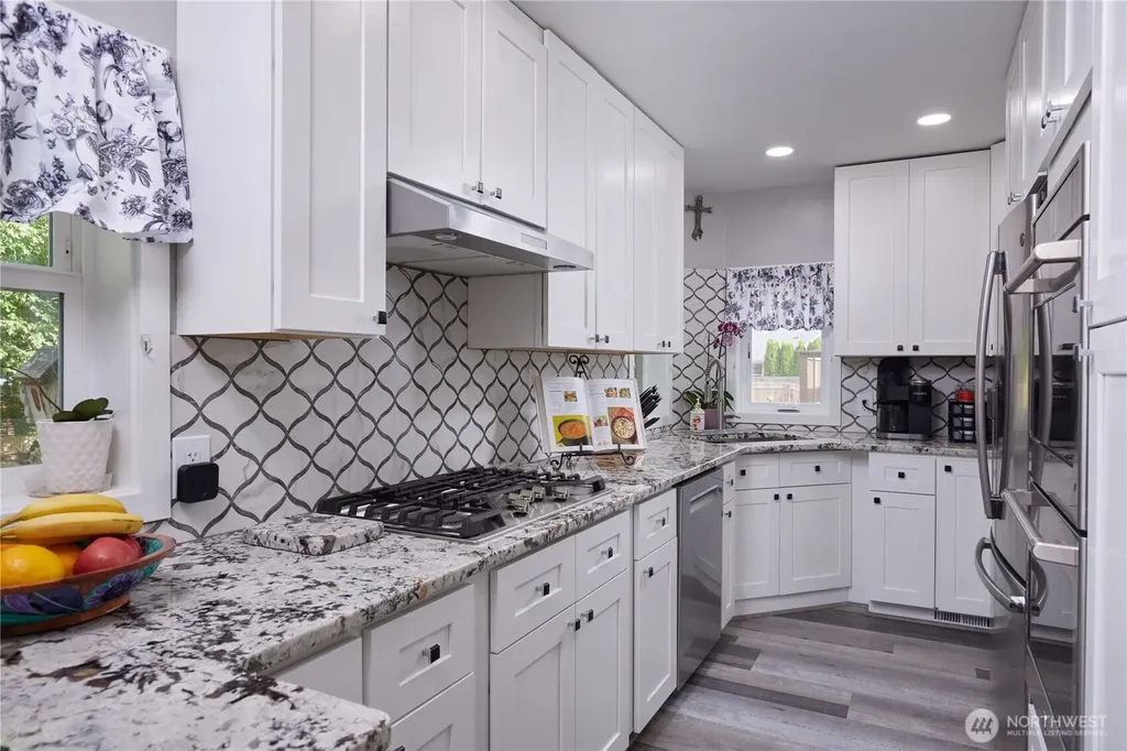 513 SE Highland Park Drive College Place WA 99324
