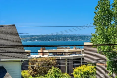 313 7th Avenue S Kirkland WA 98033