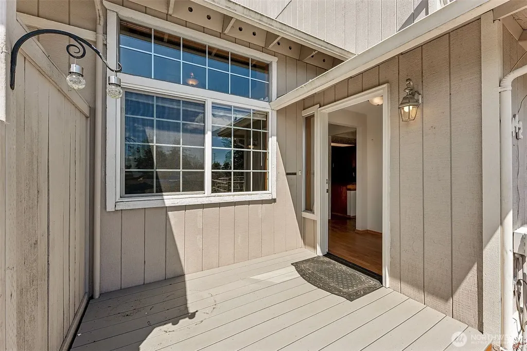 442 E 31st Street Bremerton WA 98310