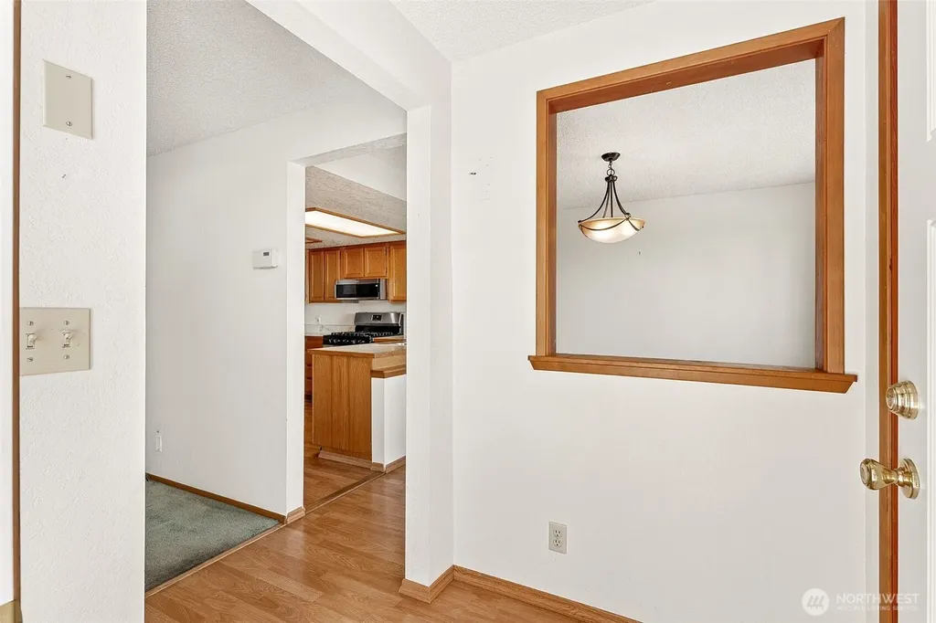 442 E 31st Street Bremerton WA 98310