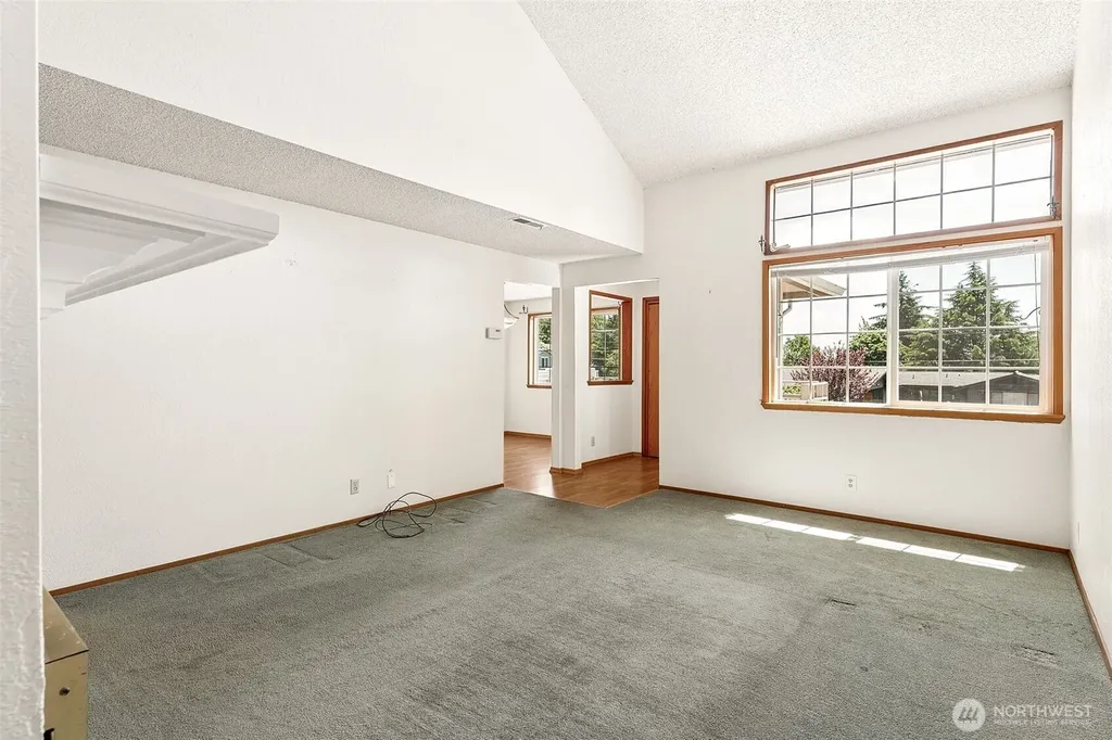 442 E 31st Street Bremerton WA 98310