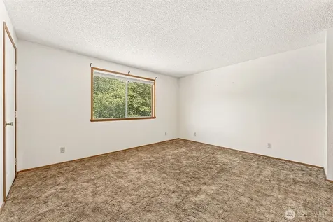 442 E 31st Street Bremerton WA 98310