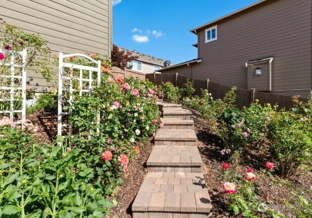 20213 126th Avenue NE Bothell WA 98011