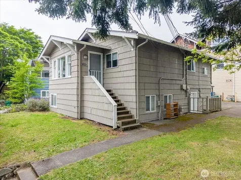 7945 9th Avenue SW Seattle WA 98106