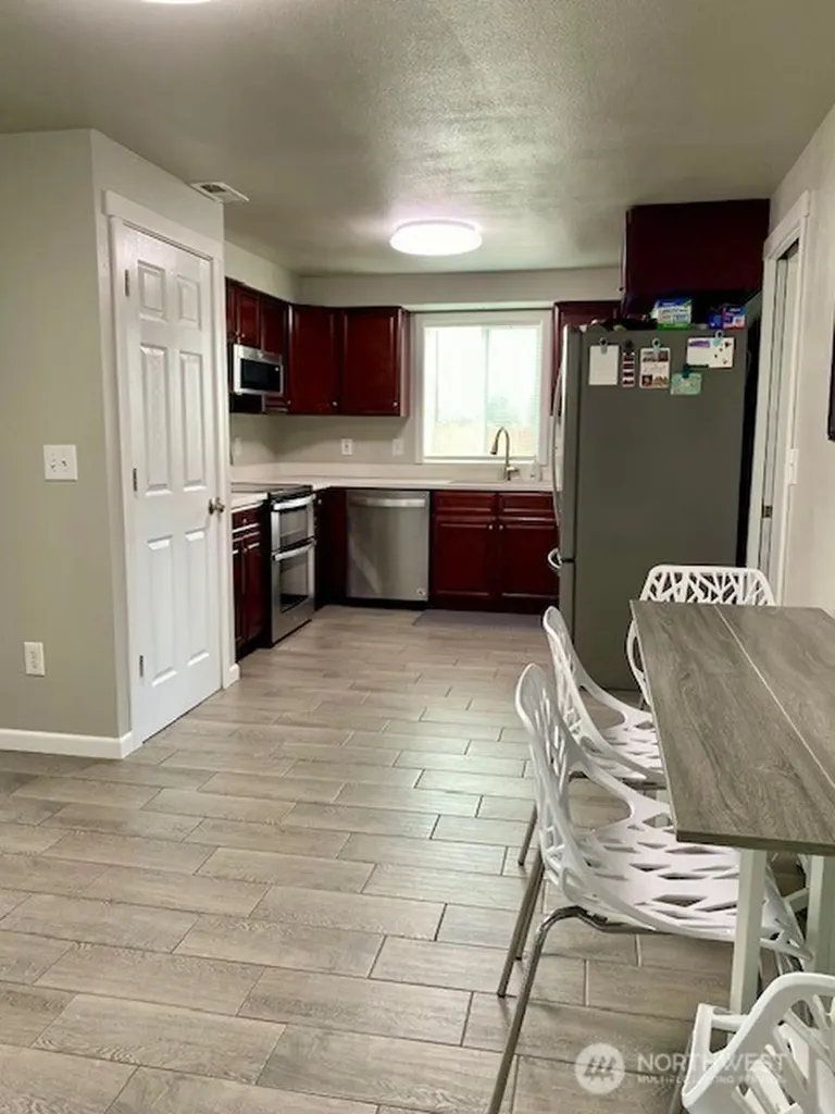 416 Mckenzie Avenue SW Yelm WA 98597