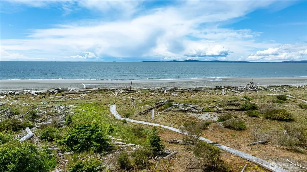 4560 Rolling Dunes Lane Oak Harbor WA 98277