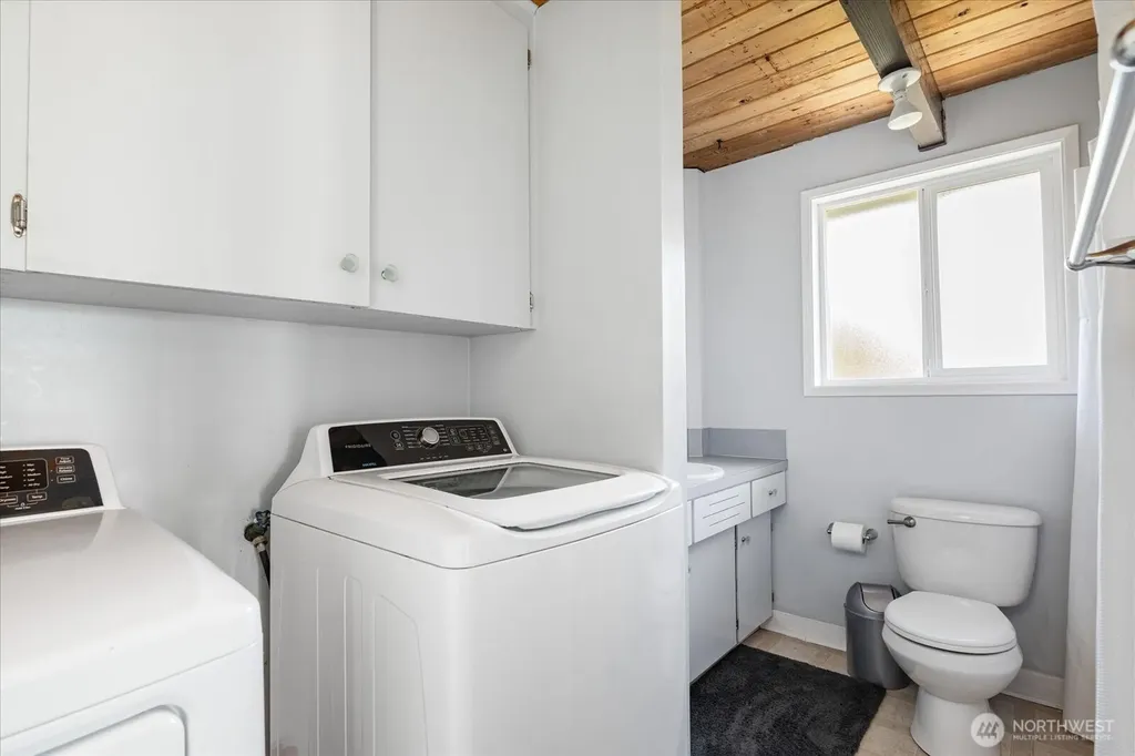 4560 Rolling Dunes Lane Oak Harbor WA 98277