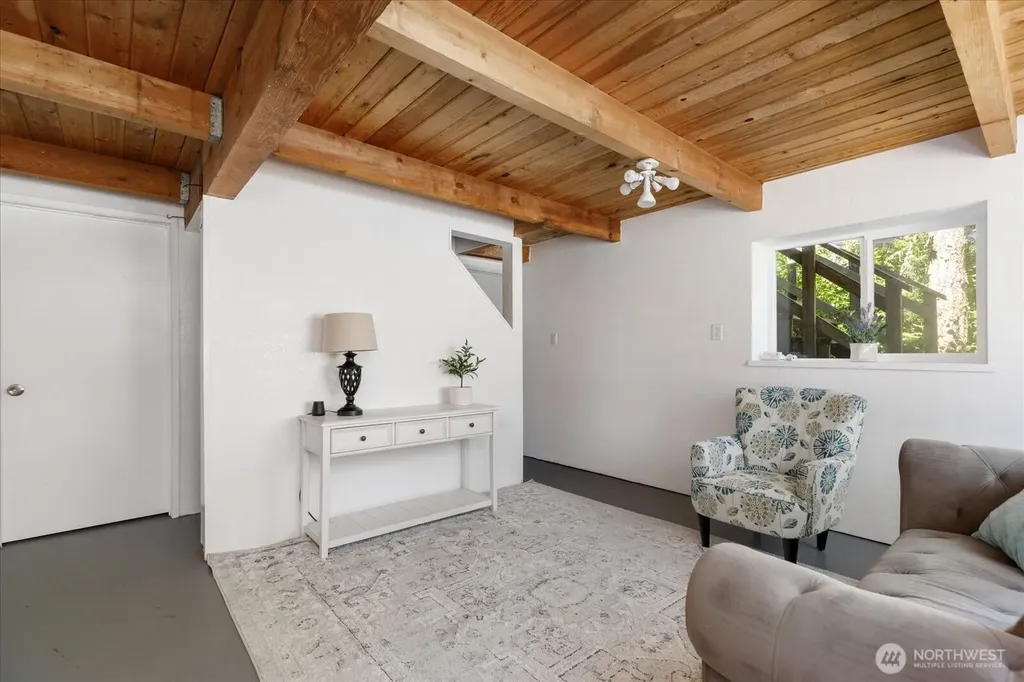 4560 Rolling Dunes Lane Oak Harbor WA 98277