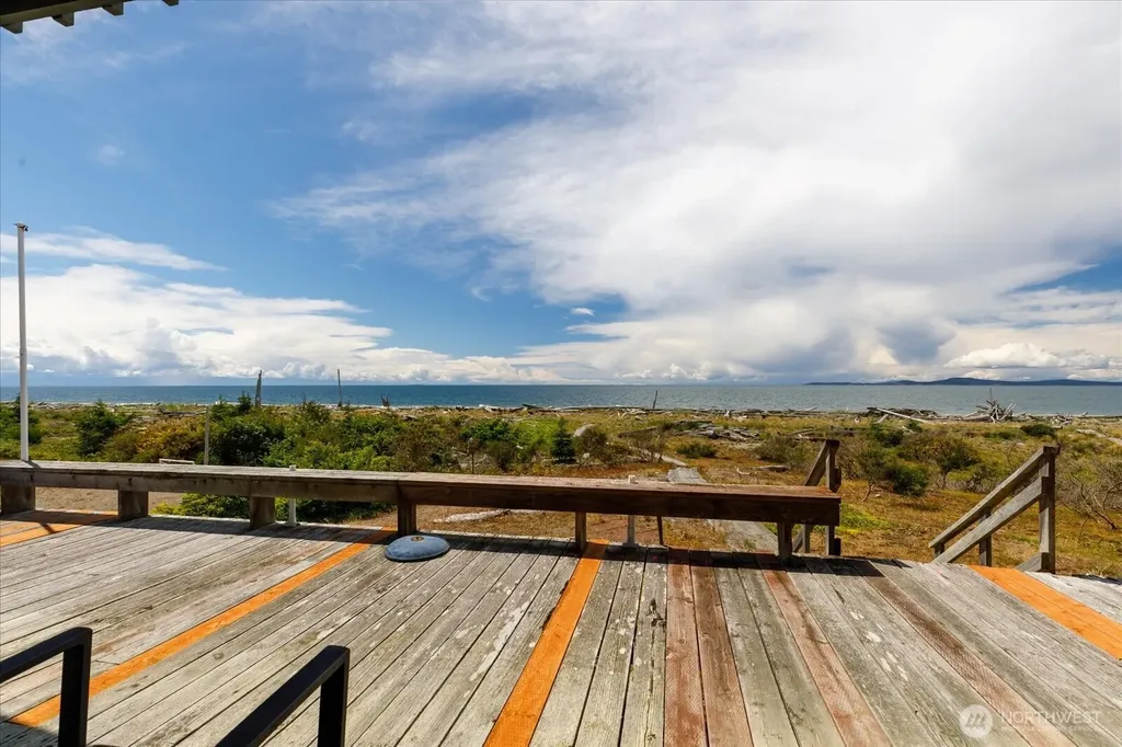 4560 Rolling Dunes Lane Oak Harbor WA 98277