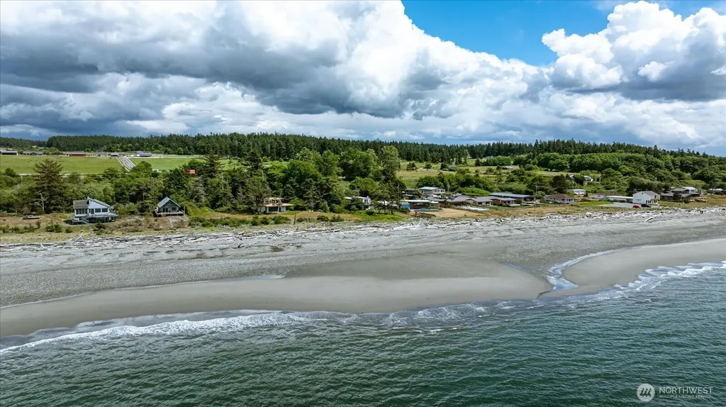 4560 Rolling Dunes Lane Oak Harbor WA 98277