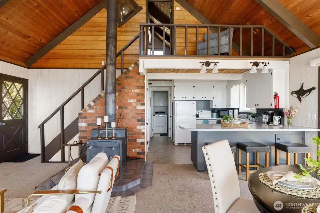 4560 Rolling Dunes Lane Oak Harbor WA 98277