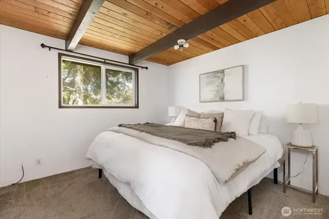 4560 Rolling Dunes Lane Oak Harbor WA 98277