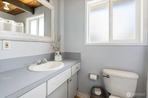 4560 Rolling Dunes Lane Oak Harbor WA 98277