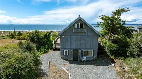 4560 Rolling Dunes Lane Oak Harbor WA 98277
