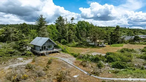 4560 Rolling Dunes Lane Oak Harbor WA 98277
