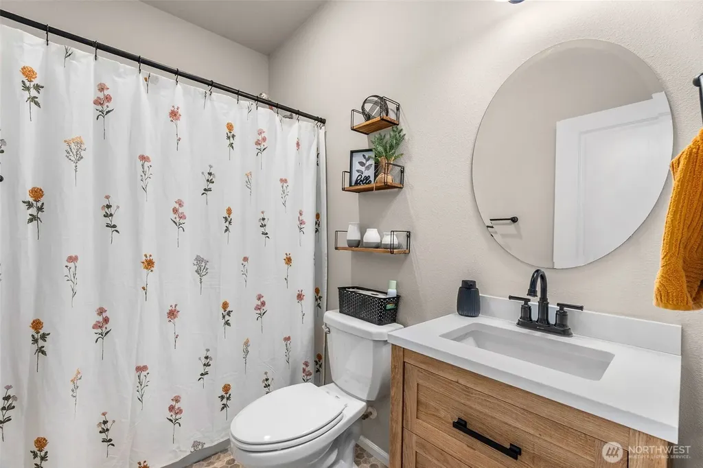 3261 Hanna Drive NE Lacey WA 98516
