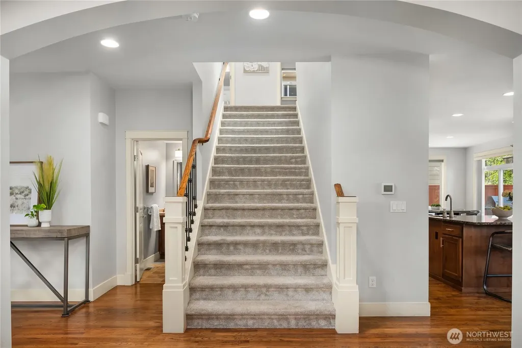 24816 SE 17th Place Sammamish WA 98075