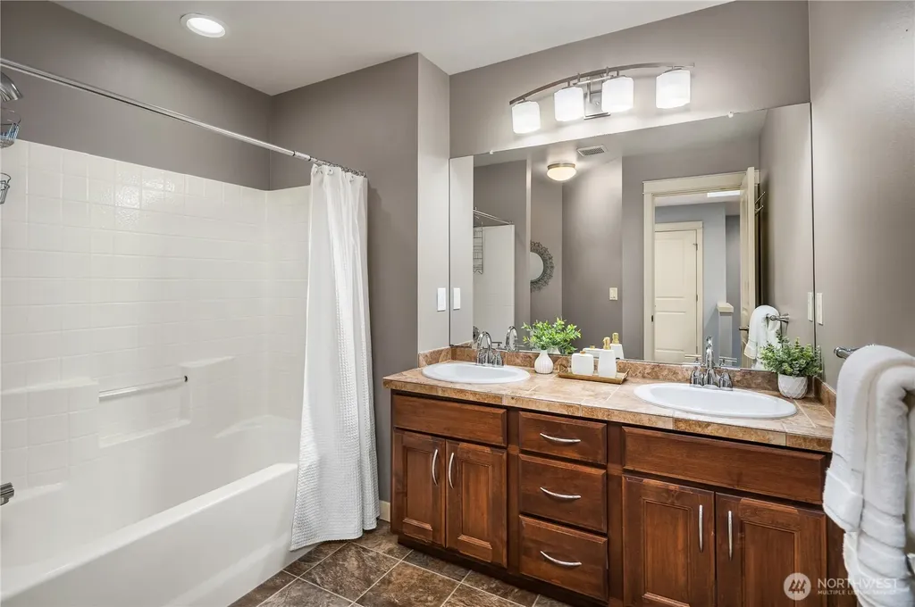 24816 SE 17th Place Sammamish WA 98075