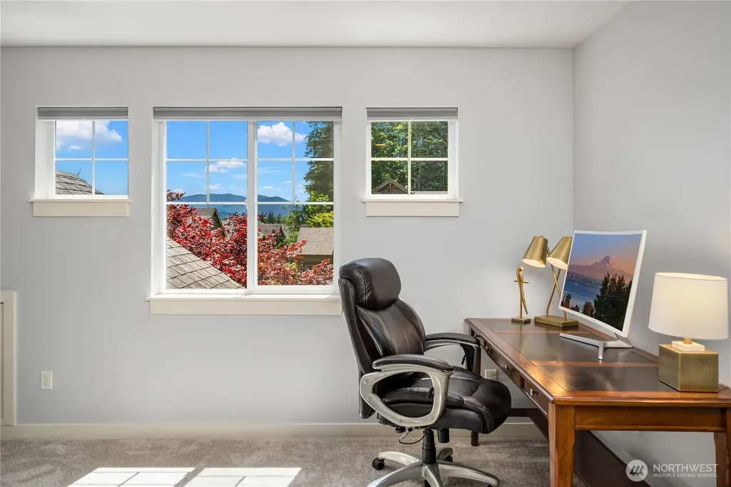 24816 SE 17th Place Sammamish WA 98075