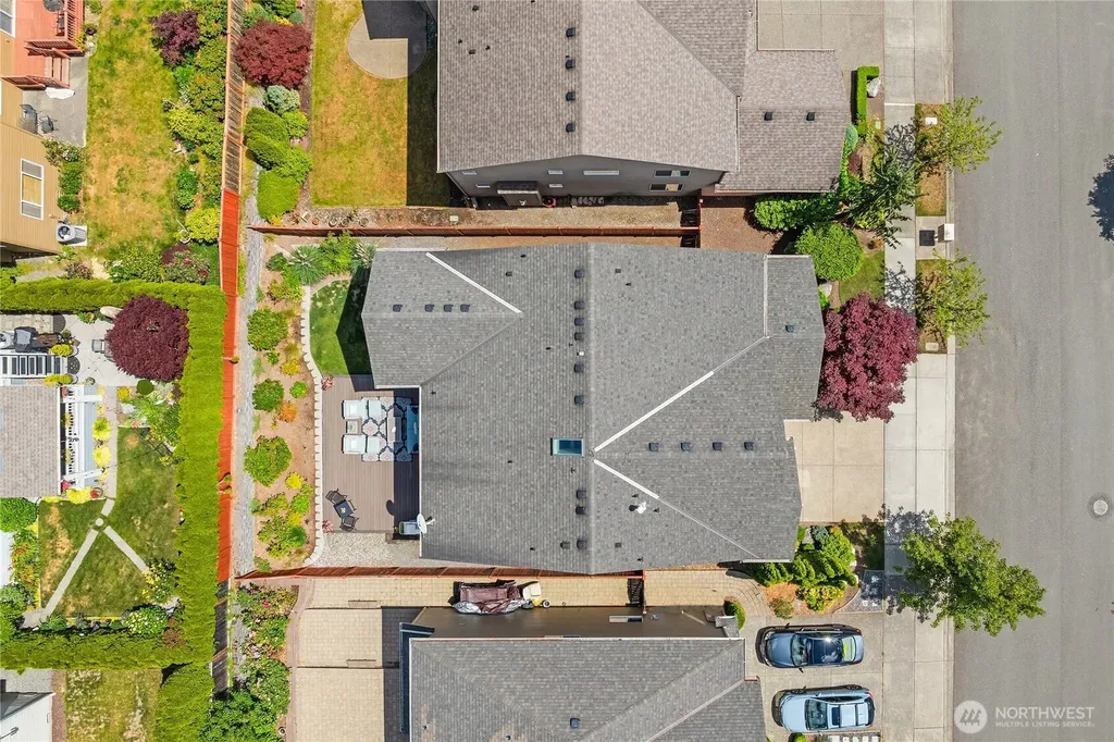 24816 SE 17th Place Sammamish WA 98075