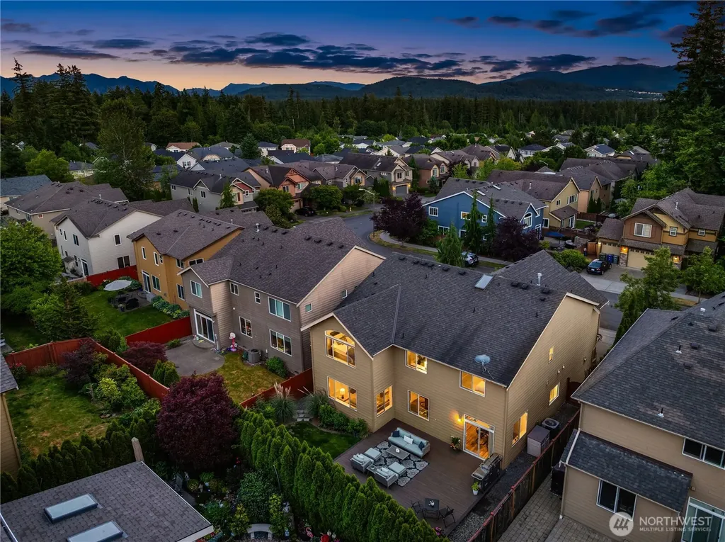 24816 SE 17th Place Sammamish WA 98075
