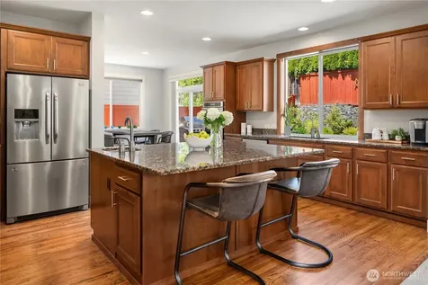 24816 SE 17th Place Sammamish WA 98075