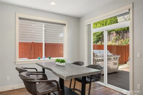 24816 SE 17th Place Sammamish WA 98075