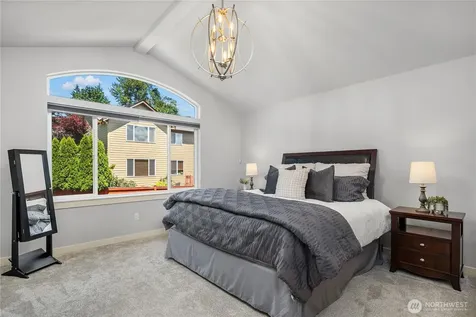 24816 SE 17th Place Sammamish WA 98075