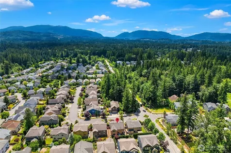 24816 SE 17th Place Sammamish WA 98075