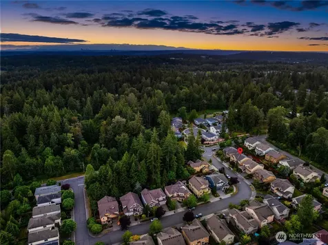 24816 SE 17th Place Sammamish WA 98075