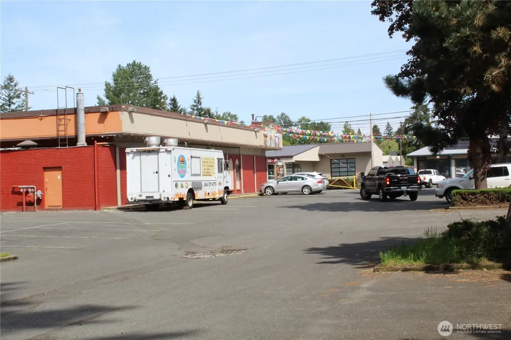 9002 Pacific Avenue Tacoma WA 98444