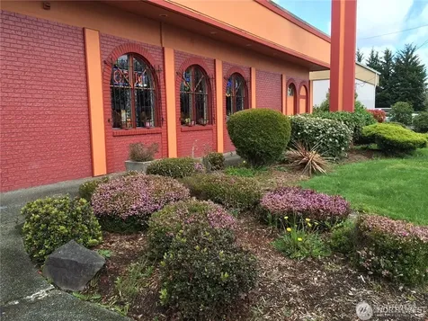 9002 Pacific Avenue Tacoma WA 98444