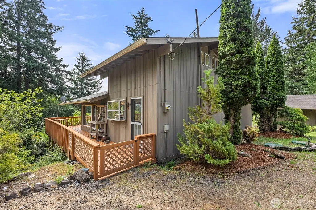 120 E Dana Drive Shelton WA 98584